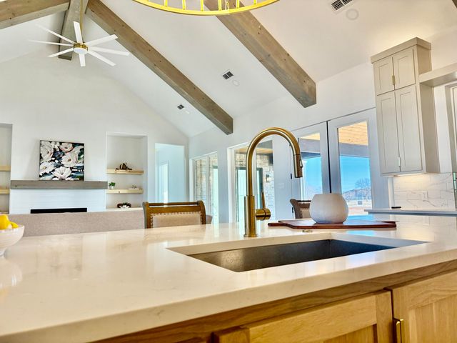 5825 County Road 7675, Lubbock, TX 79424