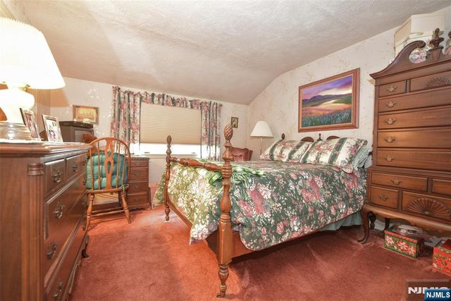 151 Bergen Avenue, Waldwick, NJ 07463