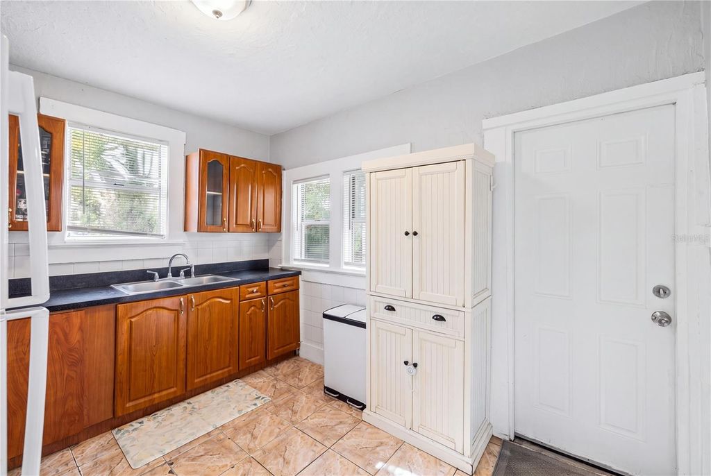 Image 11 of property listing at 2312 E 23RD AVENUE, Tampa, FL 33605