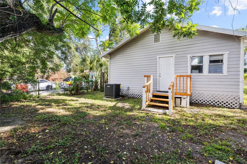 Image 18 of property listing at 2312 E 23RD AVENUE, Tampa, FL 33605