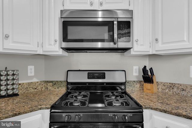 6114 OUST LN, Woodbridge, VA 22193