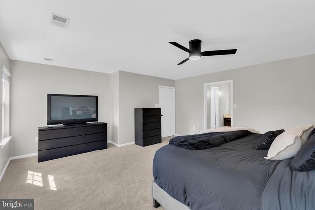 6114 OUST LN, Woodbridge, VA 22193