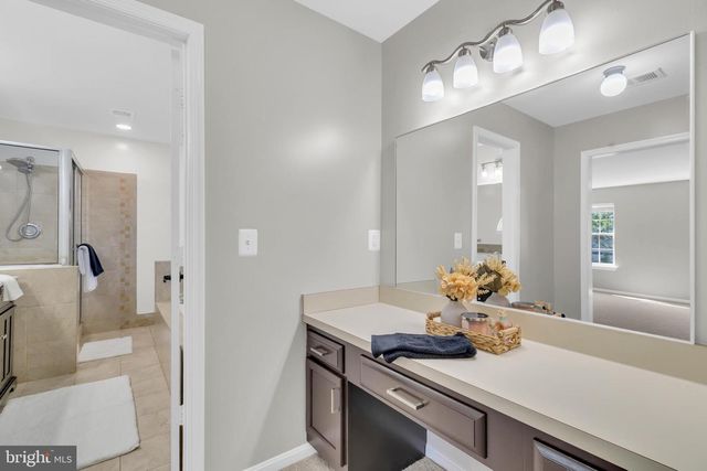 6114 OUST LN, Woodbridge, VA 22193