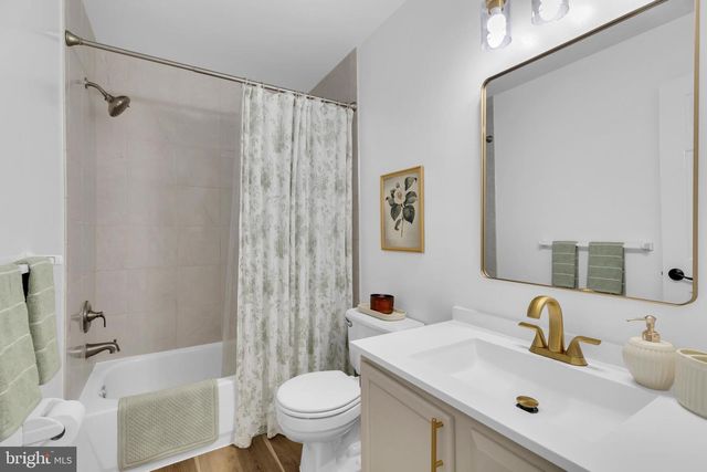 6114 OUST LN, Woodbridge, VA 22193