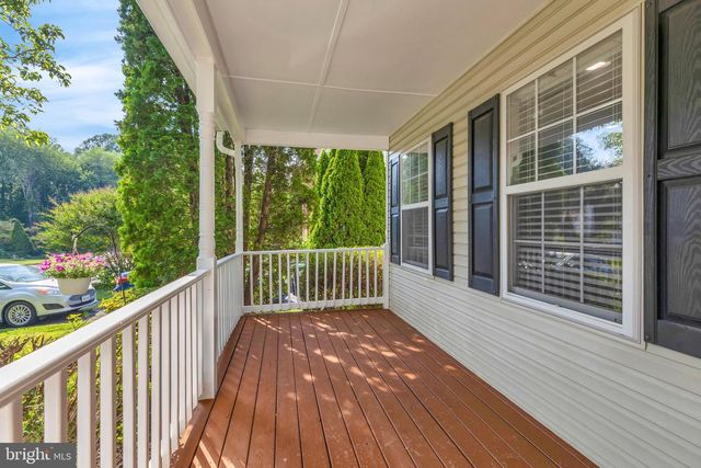6114 OUST LN, Woodbridge, VA 22193