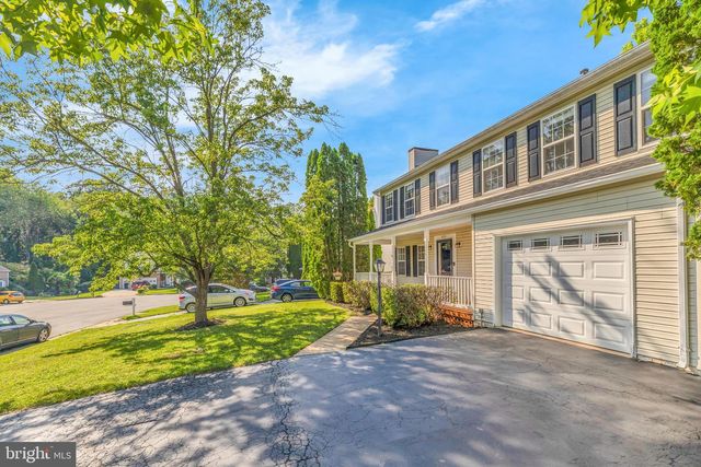 6114 OUST LN, Woodbridge, VA 22193