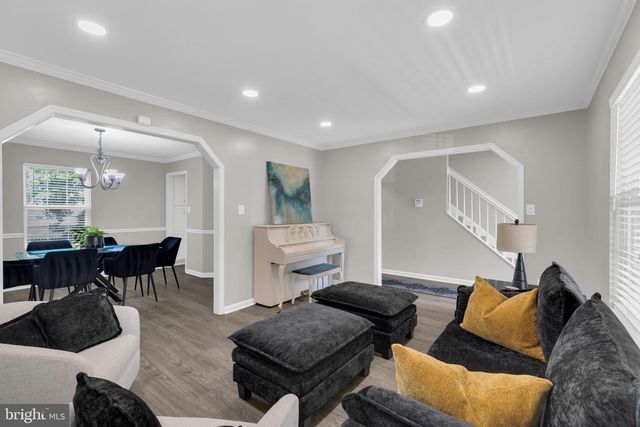 6114 OUST LN, Woodbridge, VA 22193