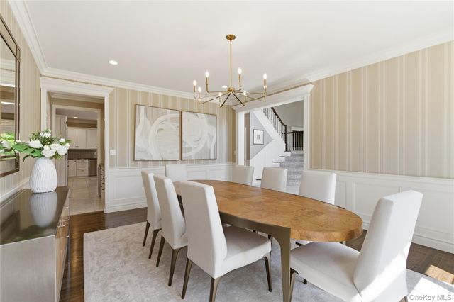 46 Hunting Hollow Court, Dix Hills, NY 11746