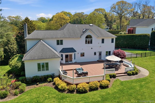 46 Hunting Hollow Court, Dix Hills, NY 11746