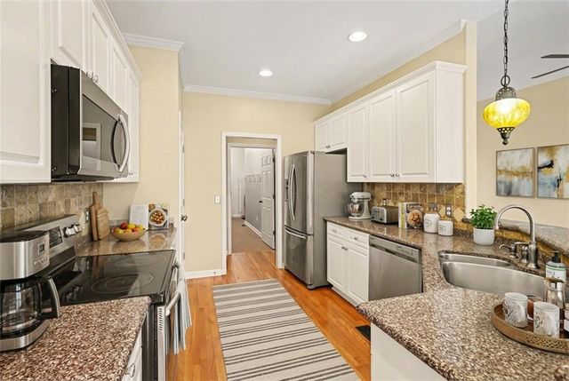 522 Chestnut Walk, Canton, GA 30114