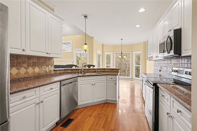 522 Chestnut Walk, Canton, GA 30114