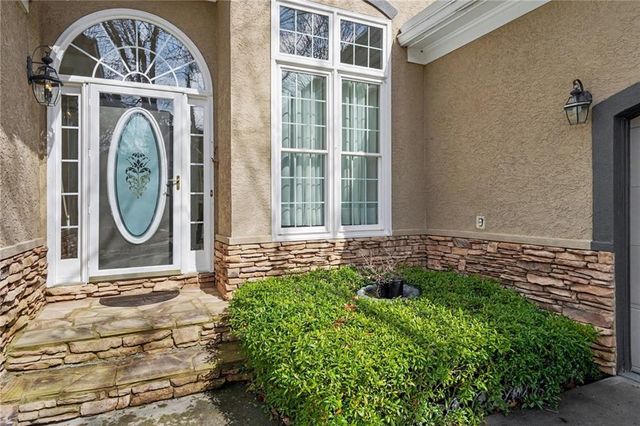 522 Chestnut Walk, Canton, GA 30114