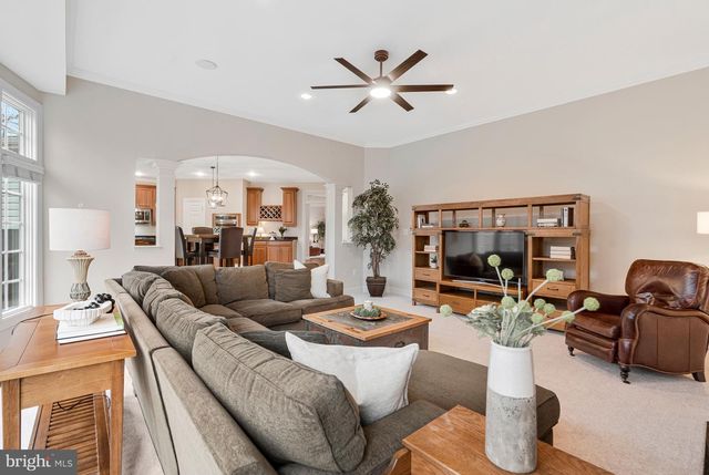 13783 HENRY POND CT, Chantilly, VA 20151