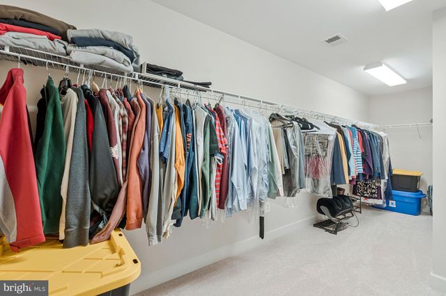 13783 HENRY POND CT, Chantilly, VA 20151