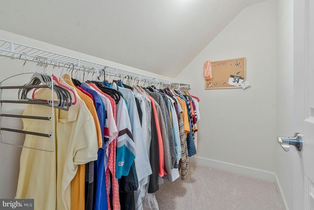 13783 HENRY POND CT, Chantilly, VA 20151