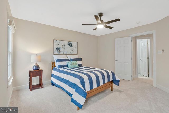 13783 HENRY POND CT, Chantilly, VA 20151