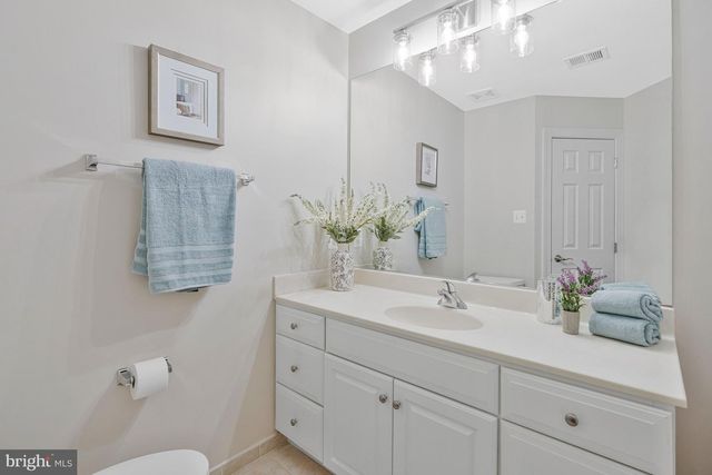 13783 HENRY POND CT, Chantilly, VA 20151