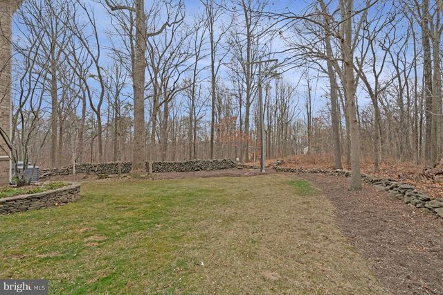 13783 HENRY POND CT, Chantilly, VA 20151