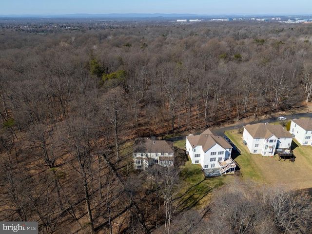 13783 HENRY POND CT, Chantilly, VA 20151