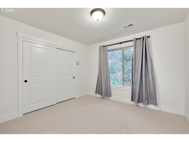 16383 Se MERGANSER Ct, Milwaukie, OR 97267