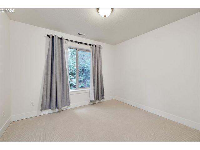 16383 Se MERGANSER Ct, Milwaukie, OR 97267