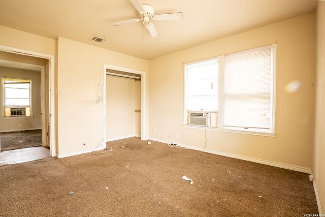607 Kashmuir Pl, San Antonio, TX 78223