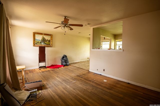 607 Kashmuir Pl, San Antonio, TX 78223