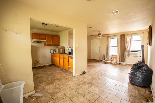 607 Kashmuir Pl, San Antonio, TX 78223