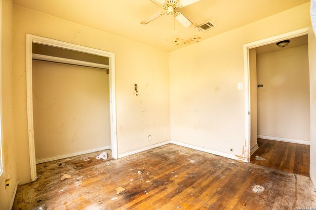 607 Kashmuir Pl, San Antonio, TX 78223