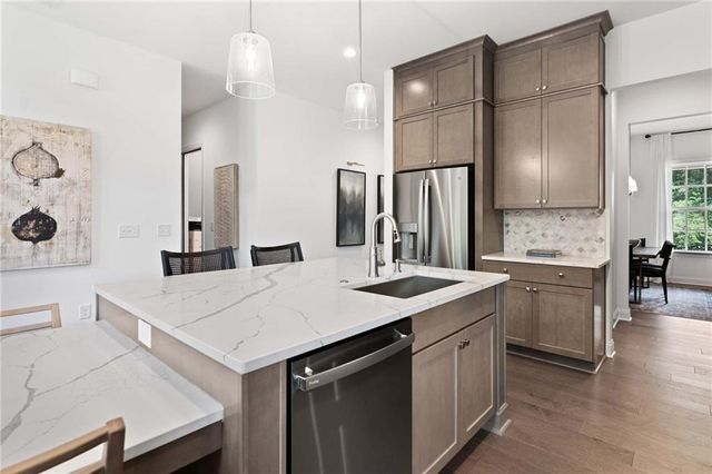 100 East Harbor Drive, Dawsonville, GA 30534