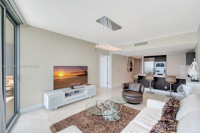 17001 Collins Ave 2006, Sunny Isles Beach, FL 33160