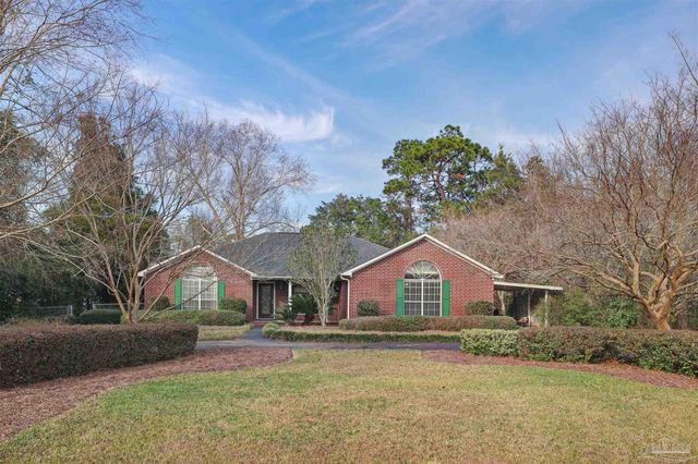 4621 Riley Rd, Milton, FL 32583