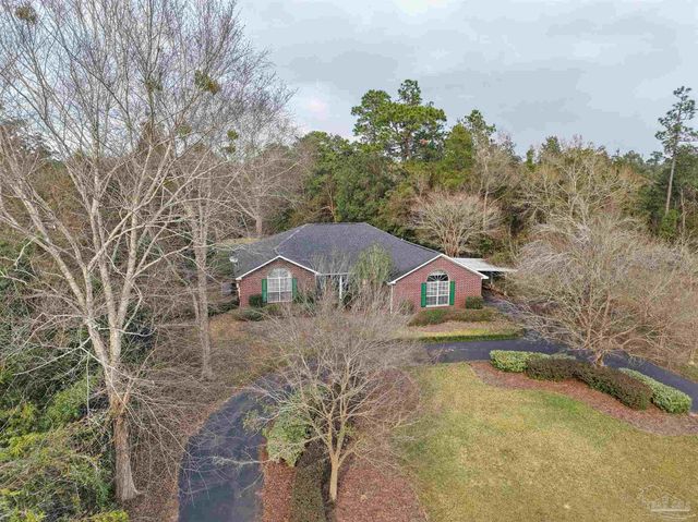 4621 Riley Rd, Milton, FL 32583