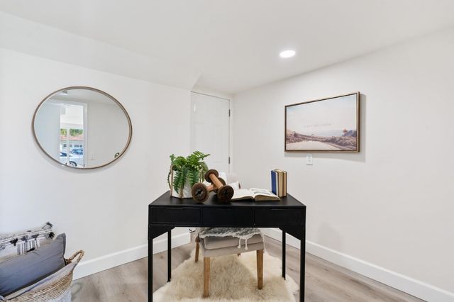 904 Larkspur Drive, Burlingame, CA 94010