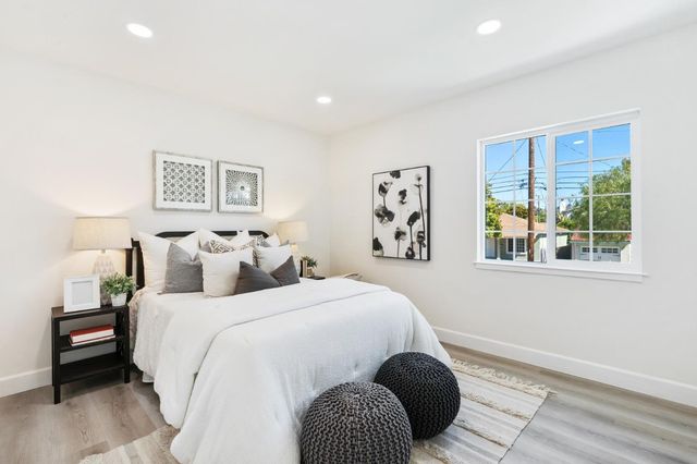 904 Larkspur Drive, Burlingame, CA 94010