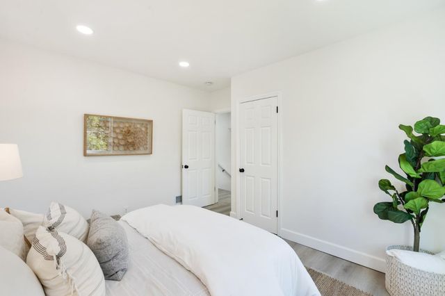 904 Larkspur Drive, Burlingame, CA 94010