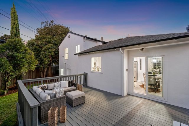 904 Larkspur Drive, Burlingame, CA 94010