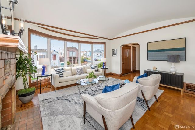 505 College Avenue, San Francisco, CA 94112