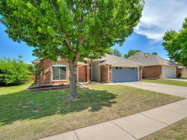 917 Goshawk Drive, Norman, OK 73072