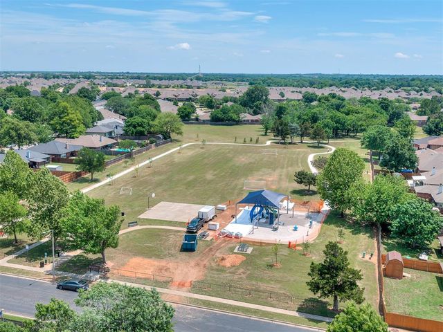 917 Goshawk Drive, Norman, OK 73072