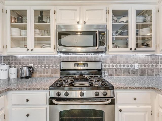 917 Goshawk Drive, Norman, OK 73072