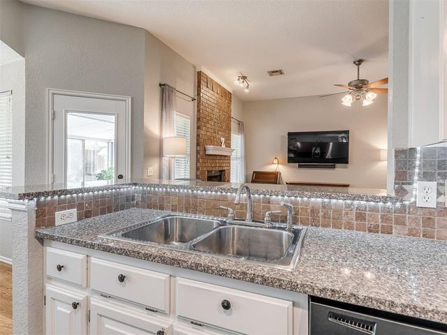 917 Goshawk Drive, Norman, OK 73072