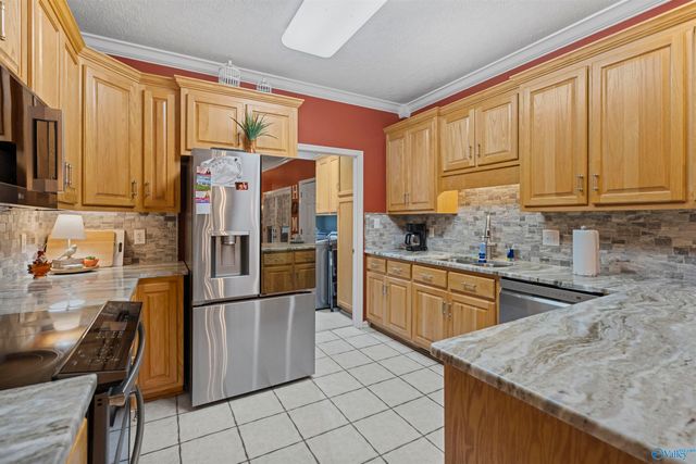 17300 Browning Drive, Athens, AL 35611