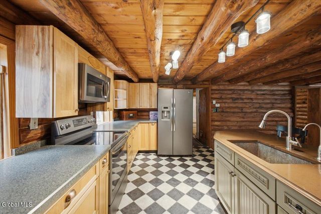 110 Dunning Street, Malta, NY 12020