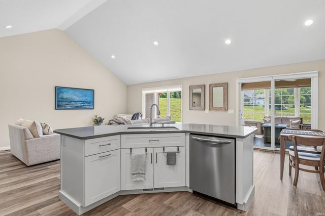 9337 Colchester Terrace, Fort Wayne, IN 46825
