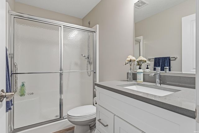 9337 Colchester Terrace, Fort Wayne, IN 46825
