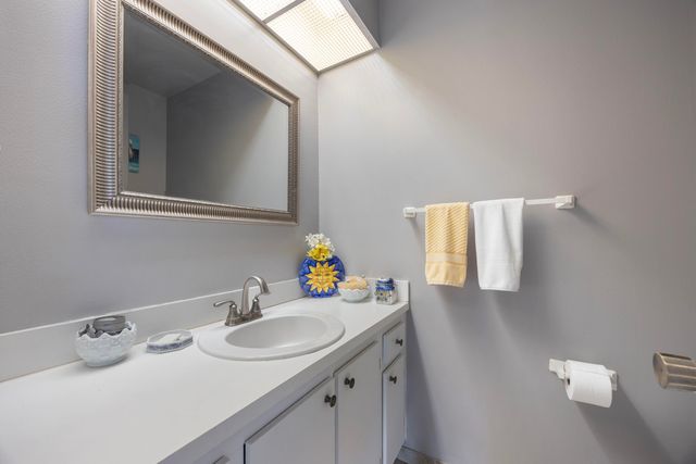 5861 La Paseos Drive D-2, Greenacres, FL 33463