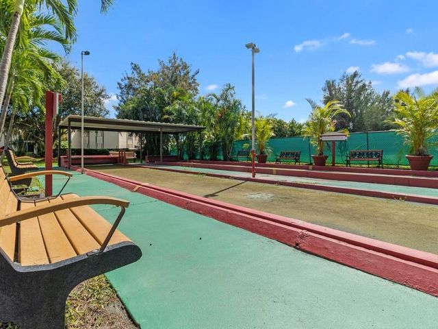 5861 La Paseos Drive D-2, Greenacres, FL 33463