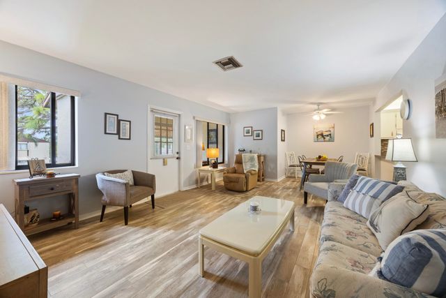 5861 La Paseos Drive D-2, Greenacres, FL 33463