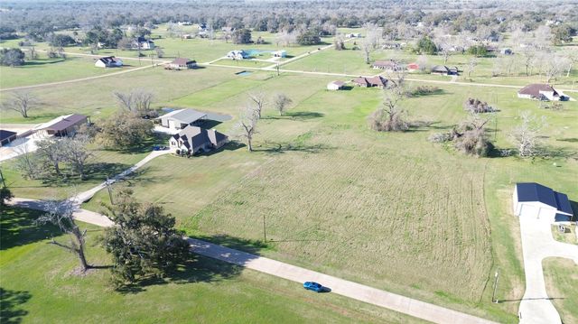 1532 Flintlock Court, Angleton, TX 77515
